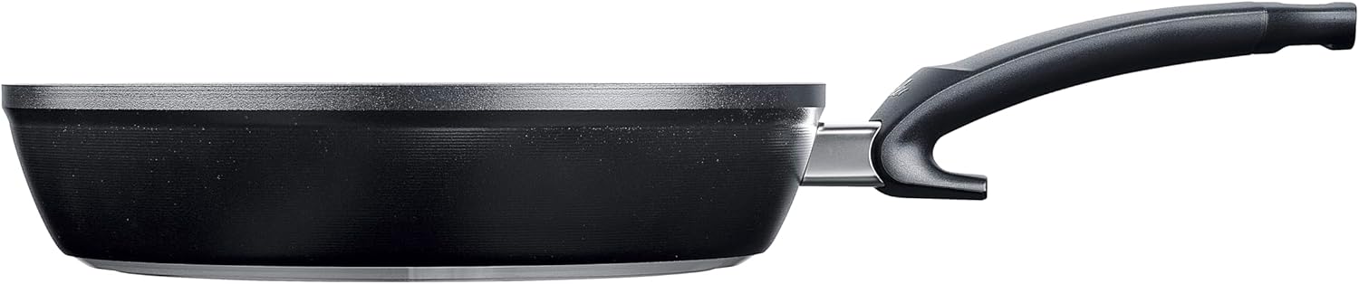 Fissler Ceratal Comfort Orbit Black Pfanne 24 cm