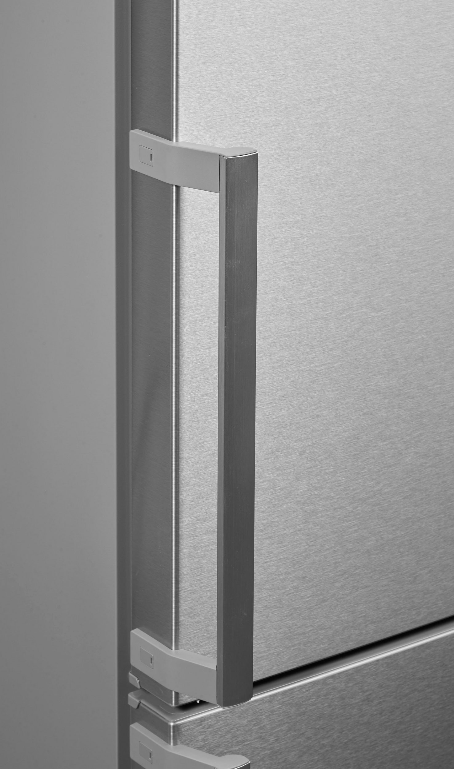Bosch KGN39AIBT  Kühl-Gefrierkombination  Inhalt Kühlbereich 260 Liter  Höhe 203 cm  0-Grad-Zone  No