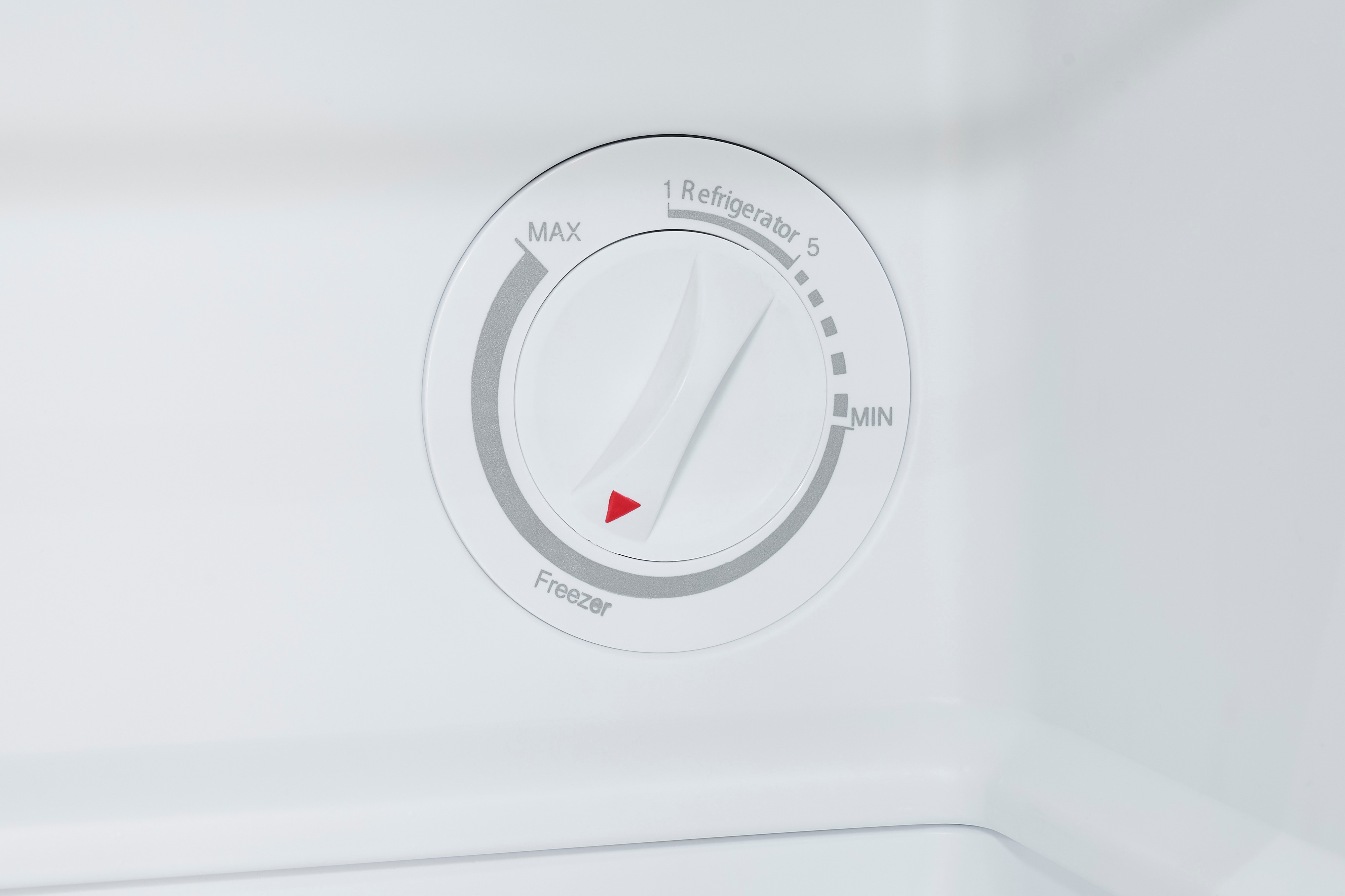 Exquisit GB40-050C – Schwarzer Tisch-Gefrierschrank, 31L, Energieeffizienz C, 39 dB